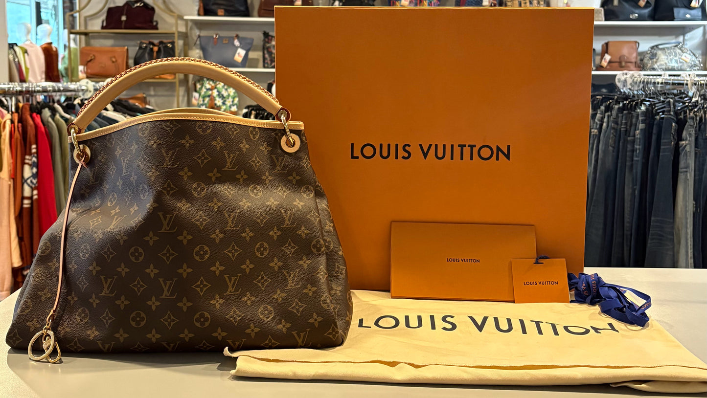 NEW RARE Entrupy Certified Louis Vuitton Artsy MM Monogram Handbag