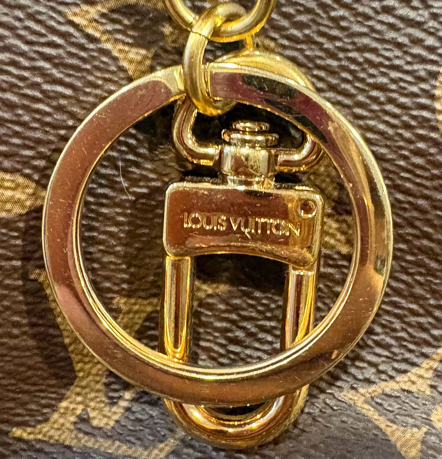 NEW RARE Entrupy Certified Louis Vuitton Artsy MM Monogram Handbag