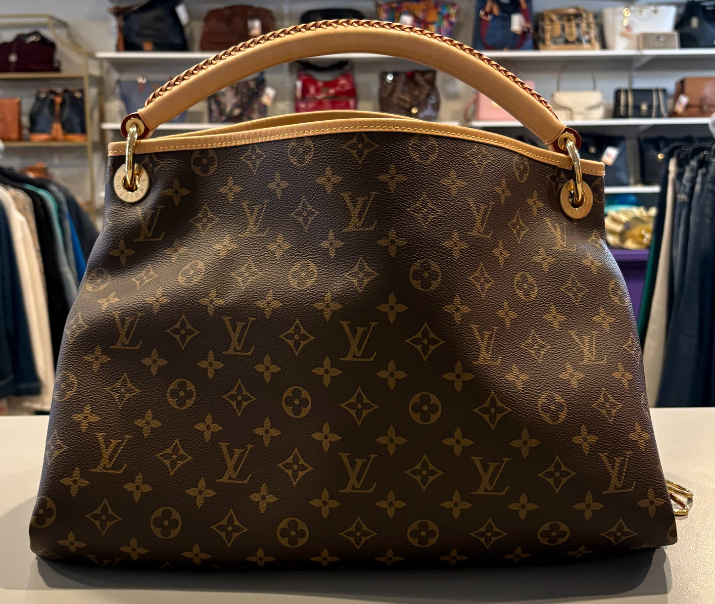 NEW RARE Entrupy Certified Louis Vuitton Artsy MM Monogram Handbag