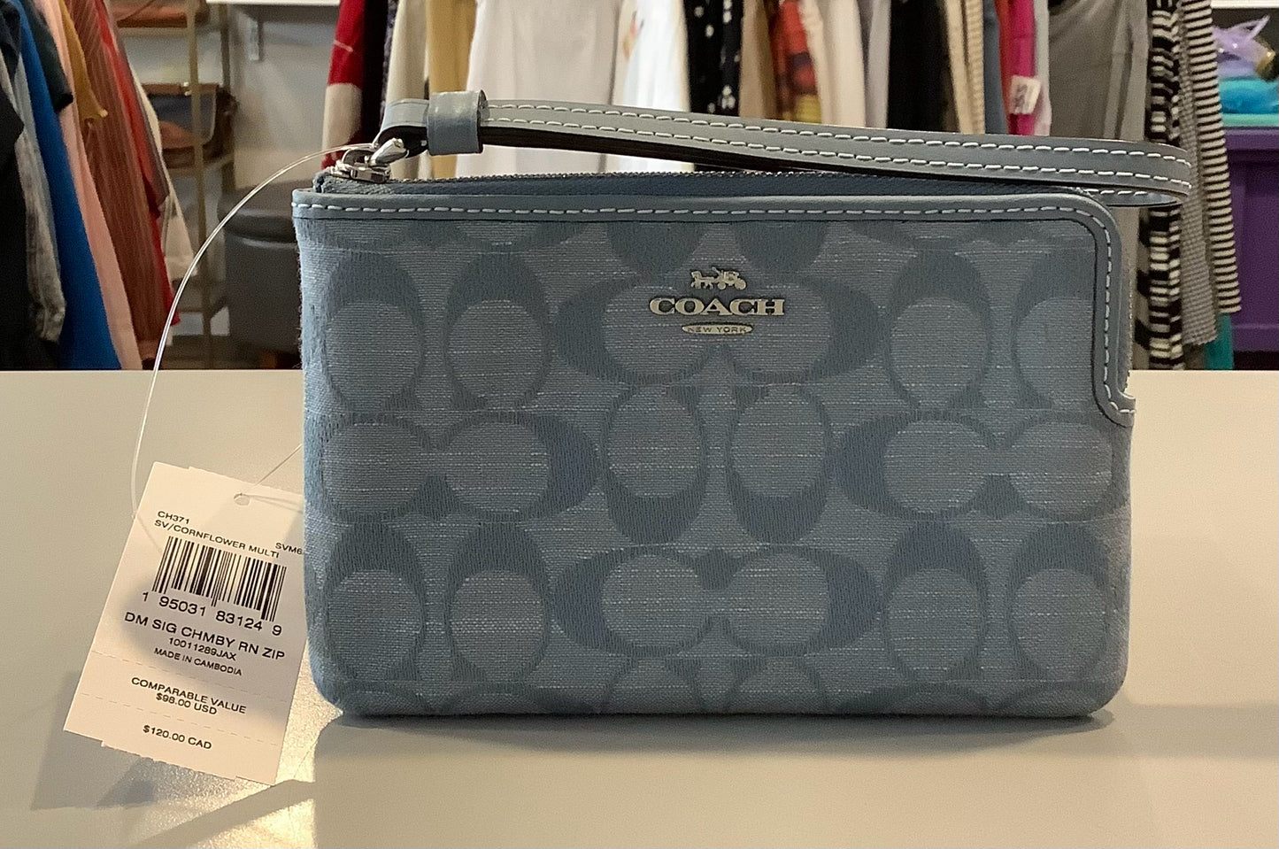 NWT Coach Corner Zip Wrislet Wallet in Cornflower Multi