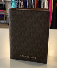Load image into Gallery viewer, Michael Kors Wallet
