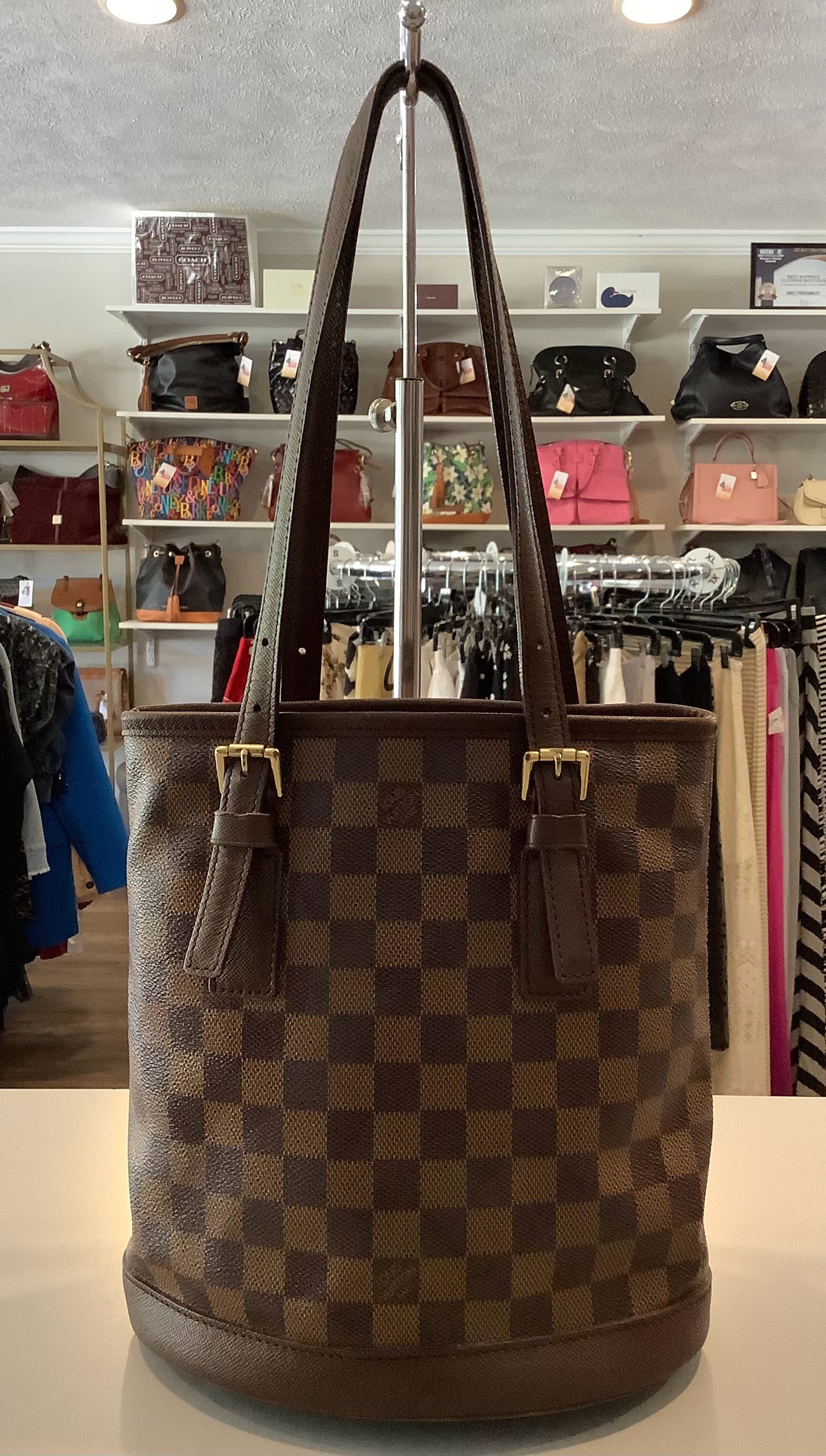 Louis Vuitton Damier Canvas Marais Bucket Bag