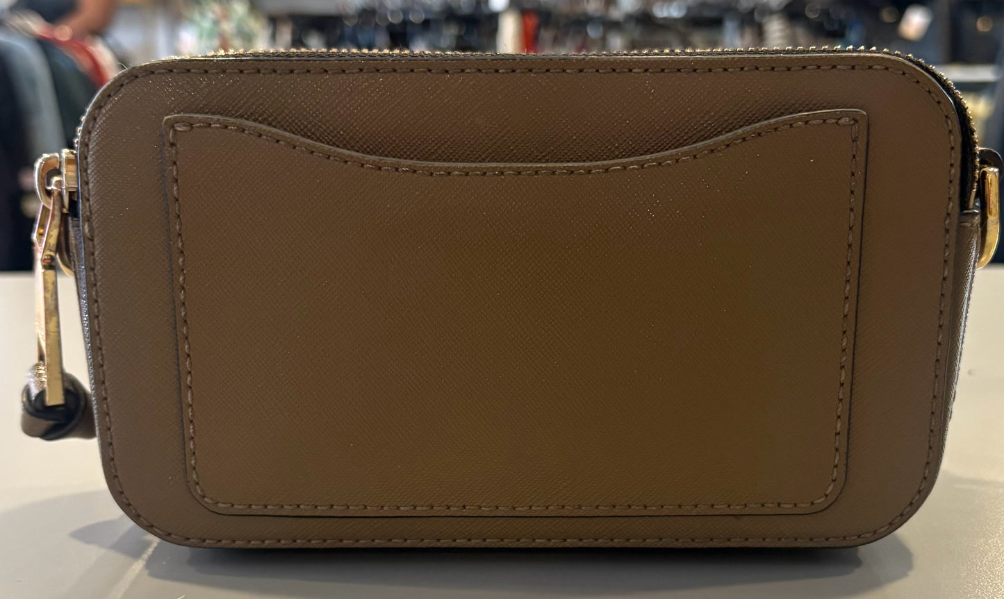 Marc JACOBS The Snapshot Bag in Camel Multicolor