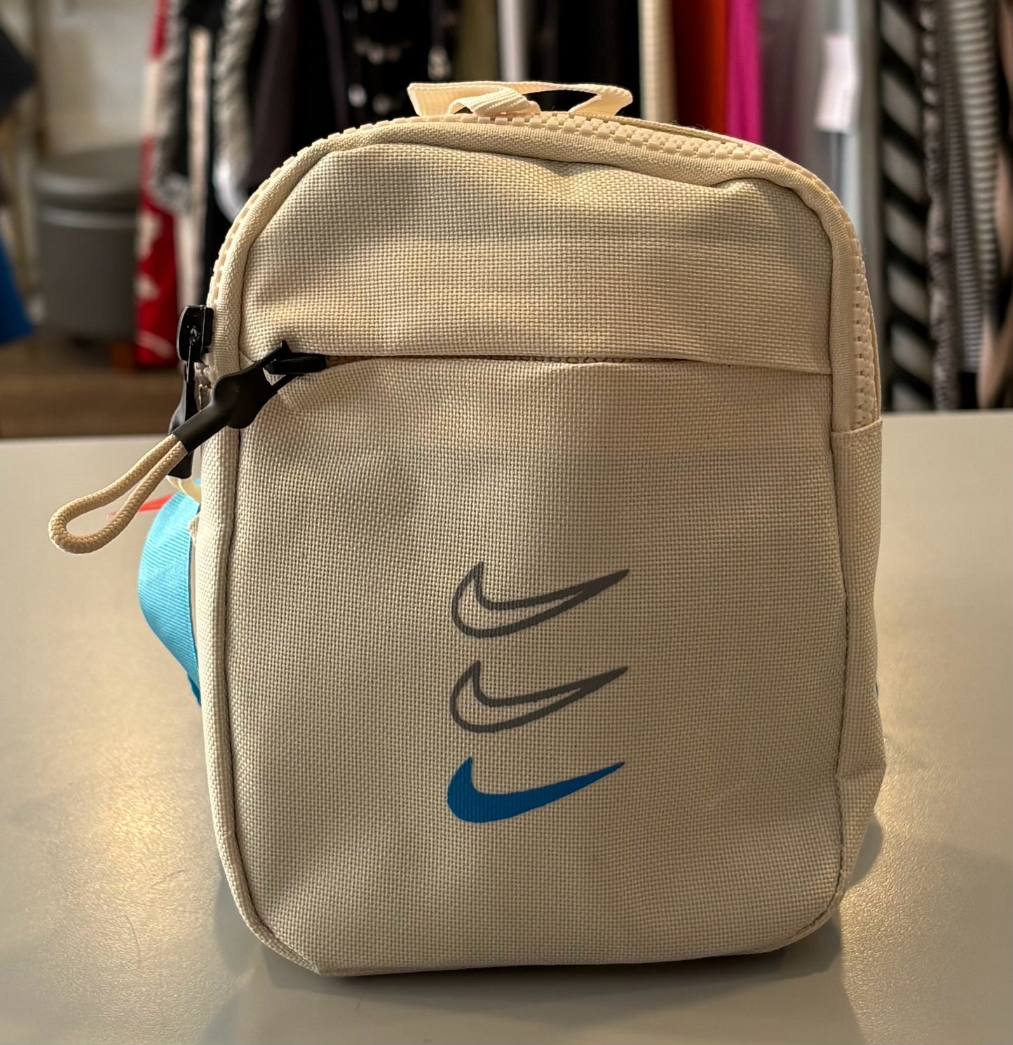 NWT Nike White & Blue Unisex Shoulder Crossody Bag
