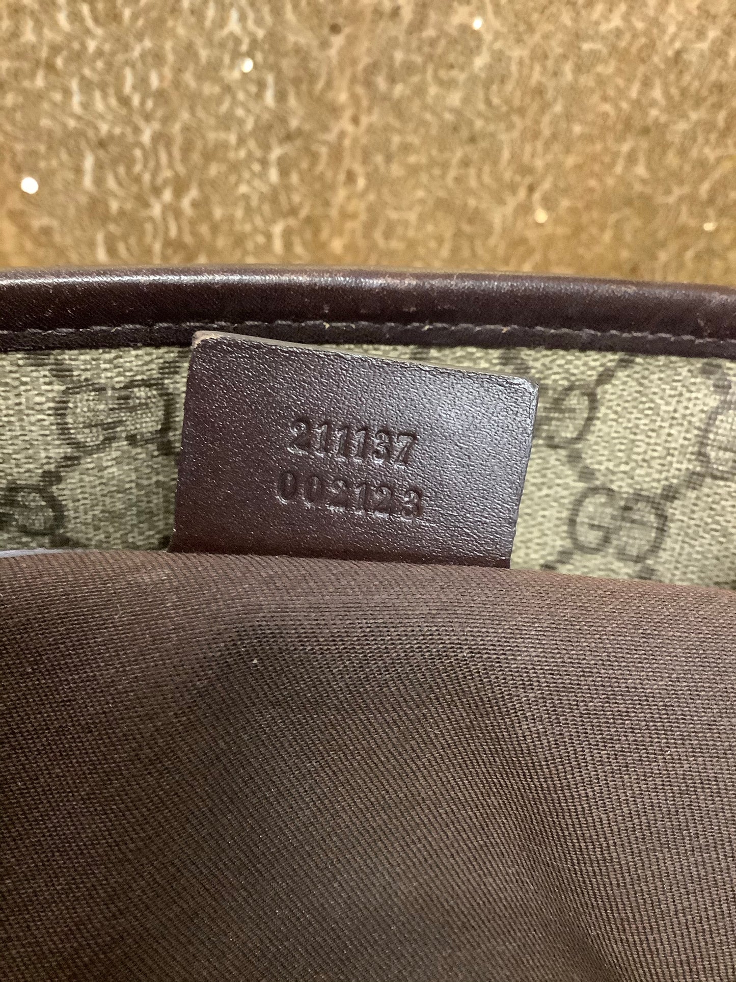 Gucci Signature Tote