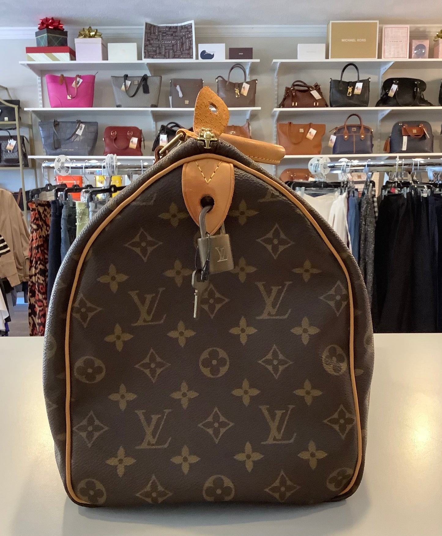 Louis Vuitton Speedy 35