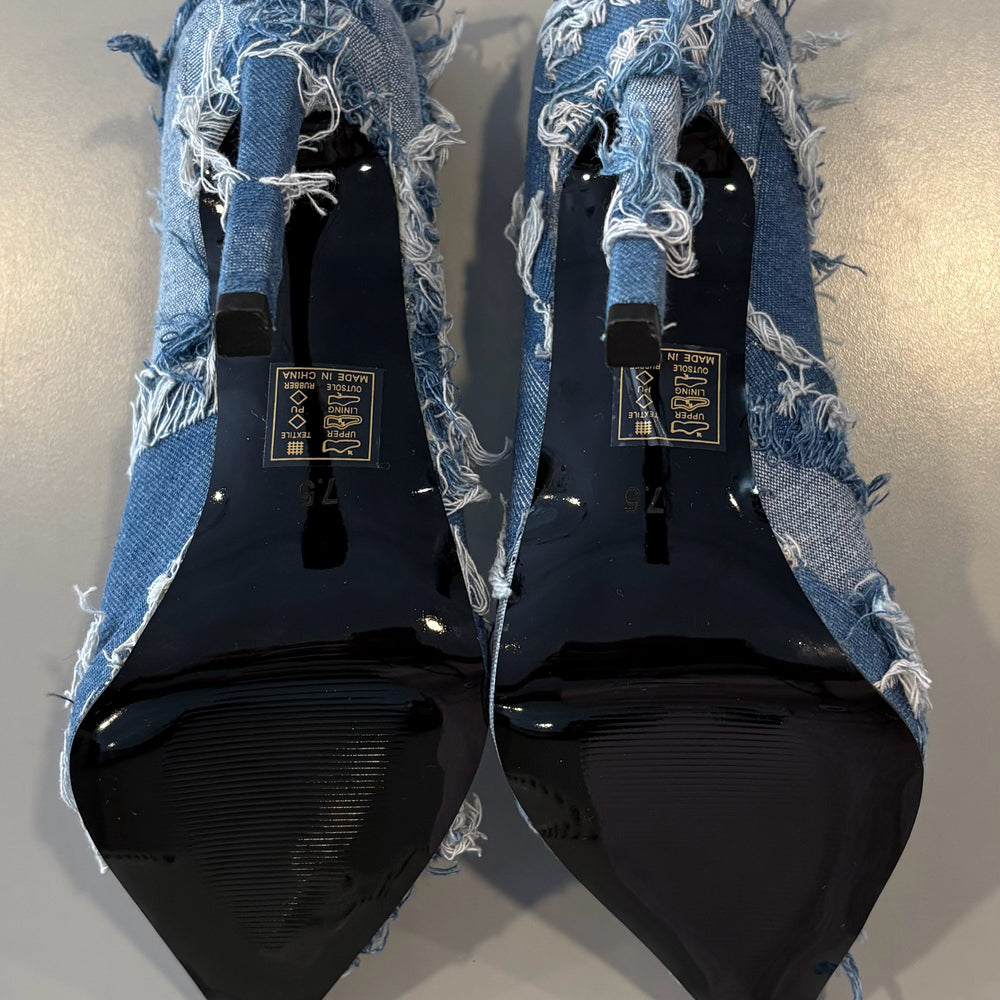 
                      
                        NWOB RARE Azalea Wang Giada Denim Pumps Size: 7.5
                      
                    