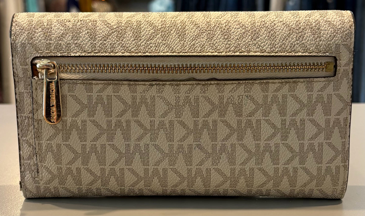 Michael Kors Jet Set Travel Large Trifold Wallet in MK White