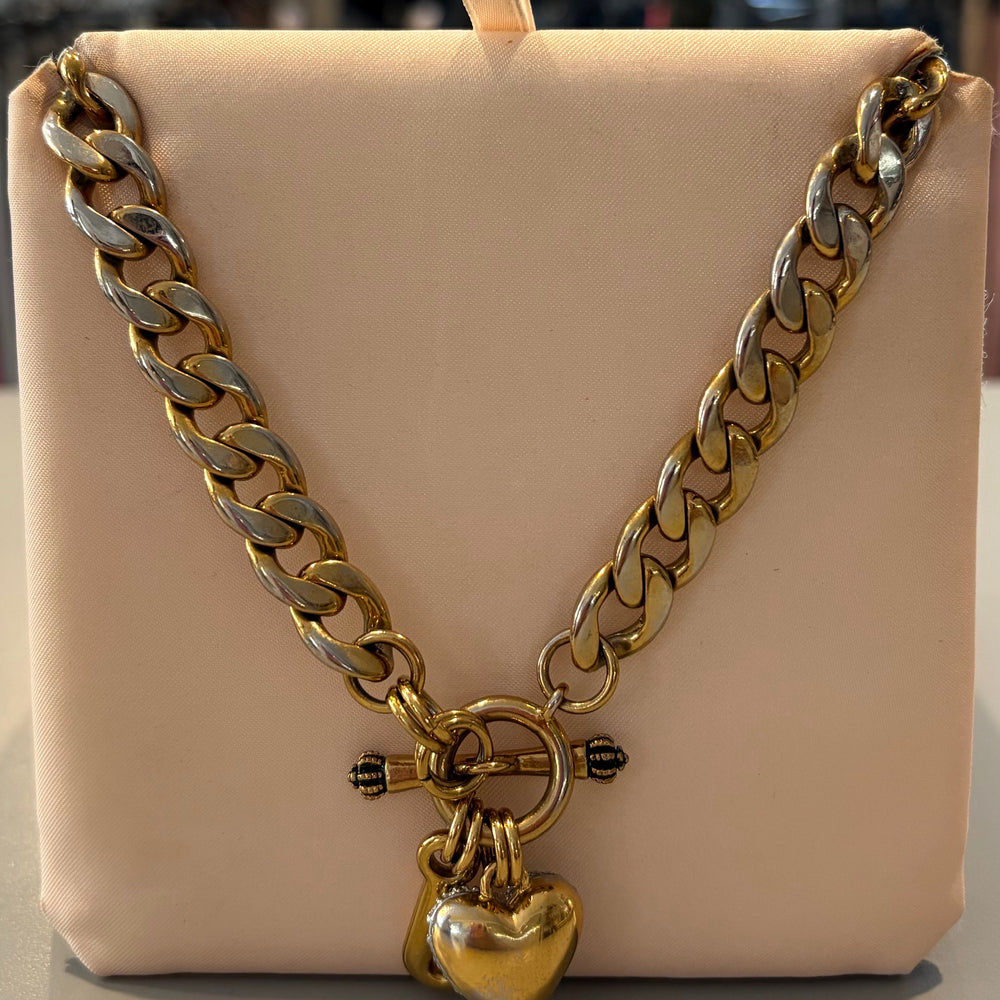 
                      
                        RARE Vintage Juicy Couture PAVE Gold Puff Heart Starter Necklace
                      
                    