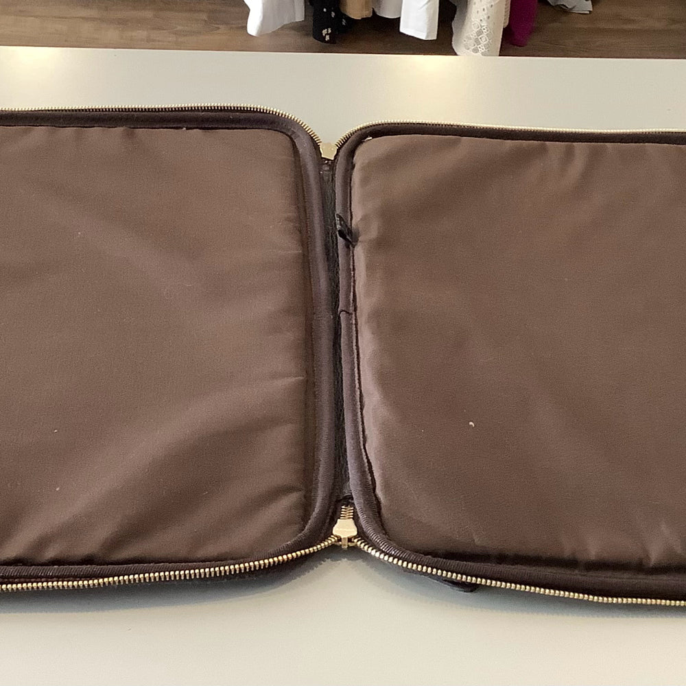 
                      
                        Gucci Guccissima Laptop Zip Around Case
                      
                    