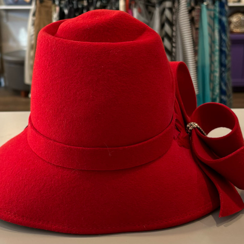 
                      
                        NWOT Brenda Waites Bolling Red 100% Wool Hat with Feathers & Rhinestones
                      
                    