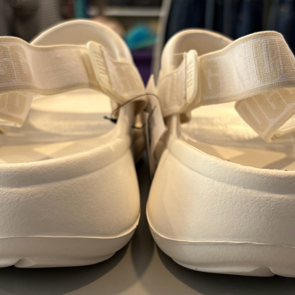 
                      
                        NWT UGG K Sport Yeah Slingback Sandals Sz: 5
                      
                    