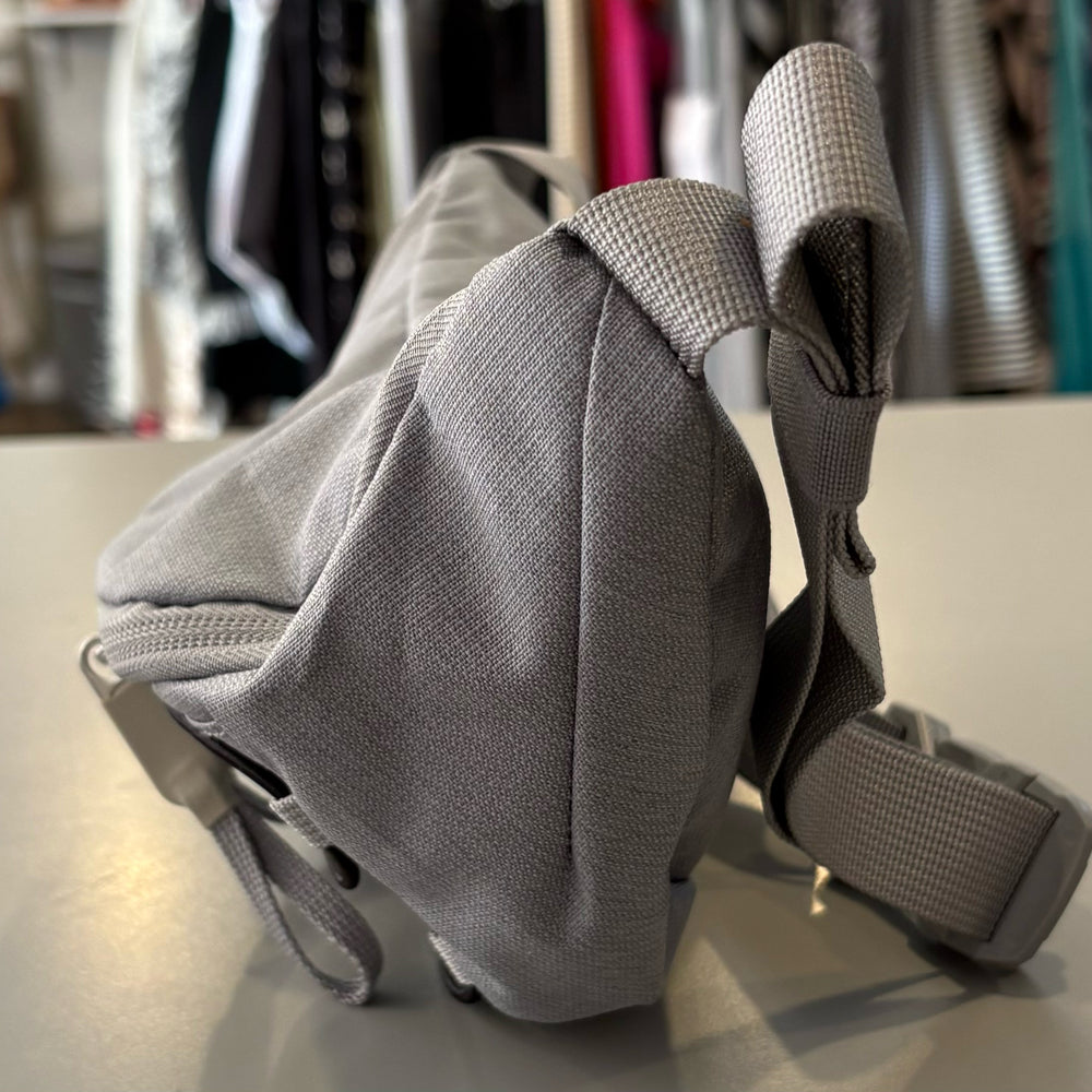 NWOT The North Face Grey Jester Lumbar Sling Bag