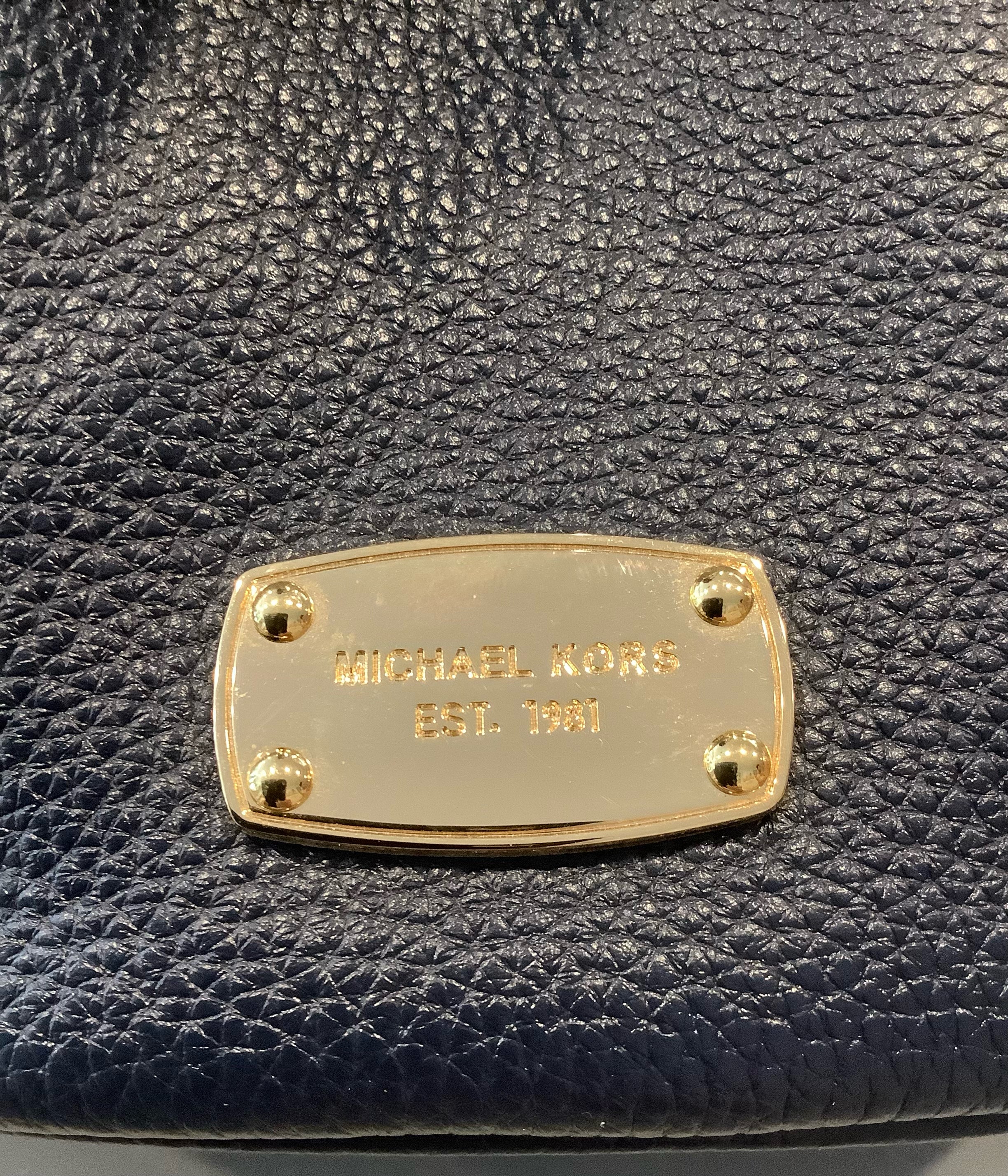 Michael Kors Navy Mini Bucket Crossbody Bag – Sweet Purseonality