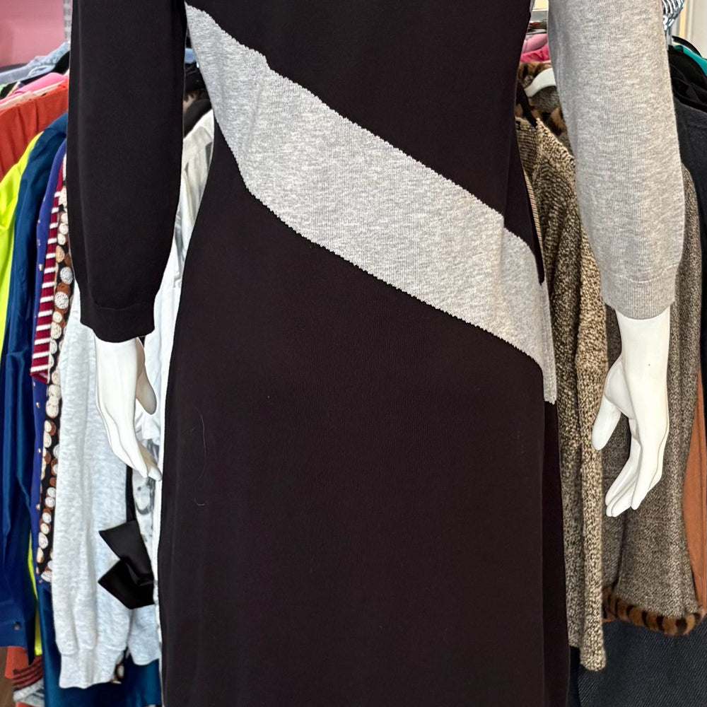 
                      
                        Nine West Black & Grey Sweater Dress Size: M
                      
                    