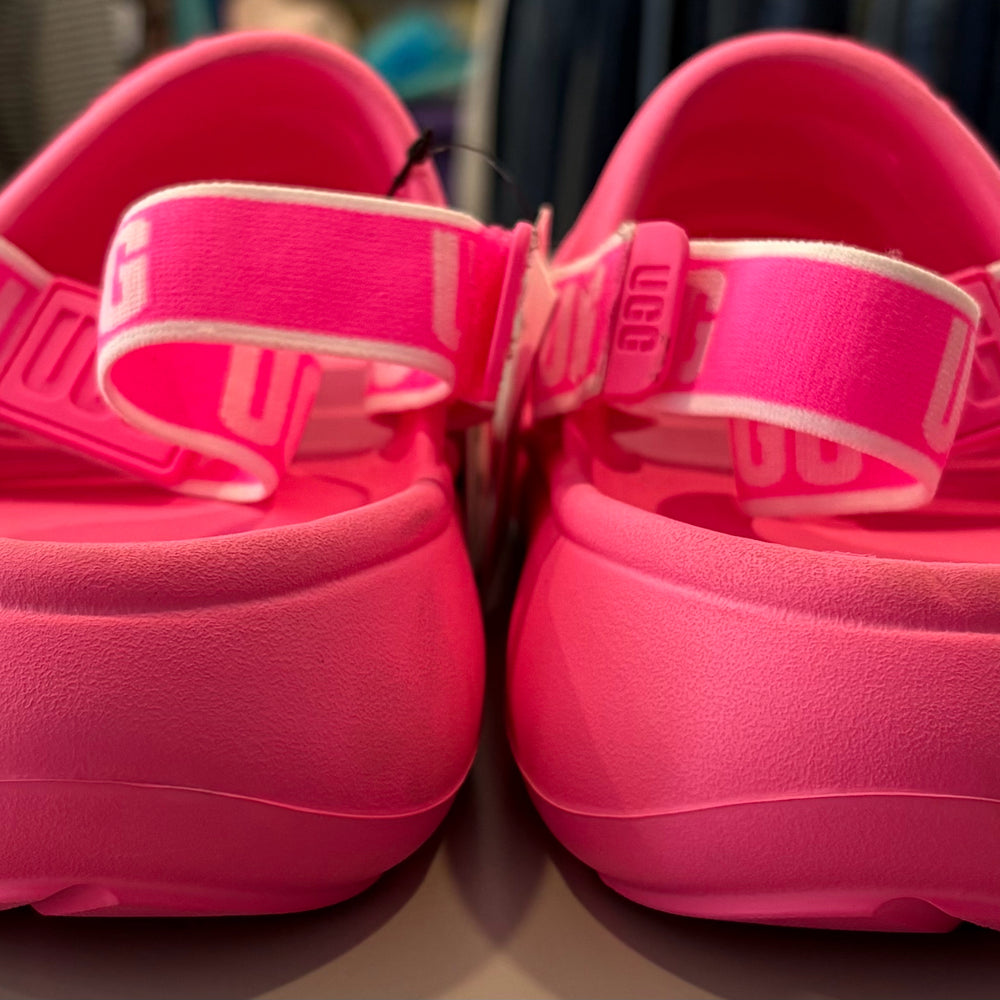 
                      
                        NWT  UGG K Sport Yeah Slingback Sandals Sz: 5
                      
                    