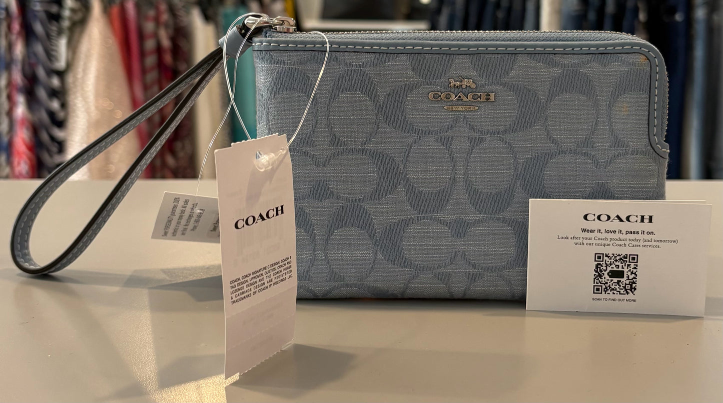 NWT Coach Corner Zip Wrislet Wallet in Cornflower Multi