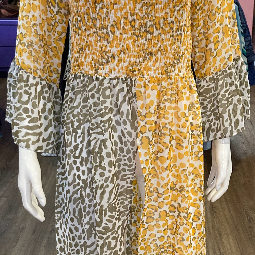 
                      
                        Size L Cato Dress
                      
                    