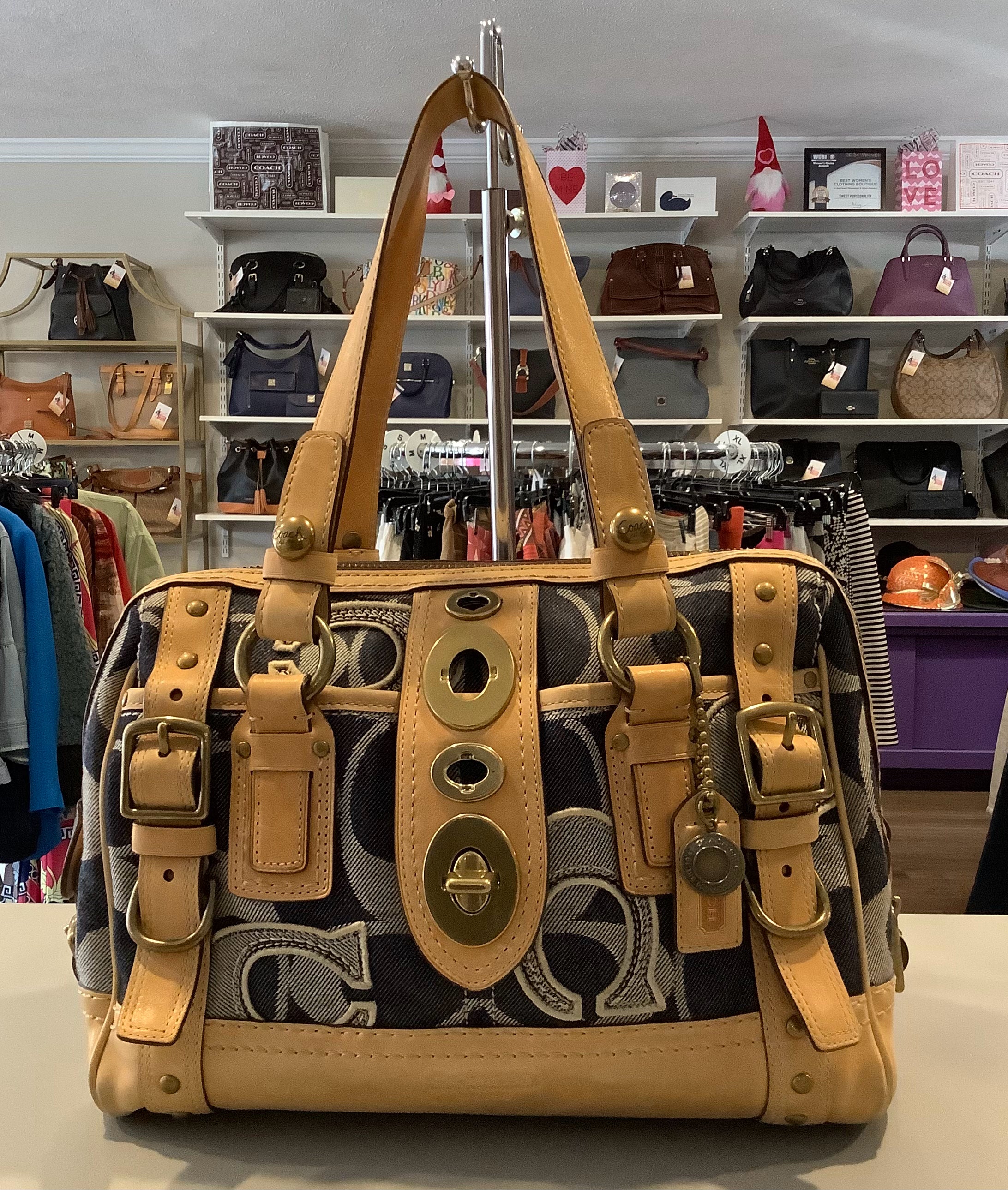 バッグ Coach Legacy Signature Denim Mini Bag COACH® | Swinger Bag In Signature Denim