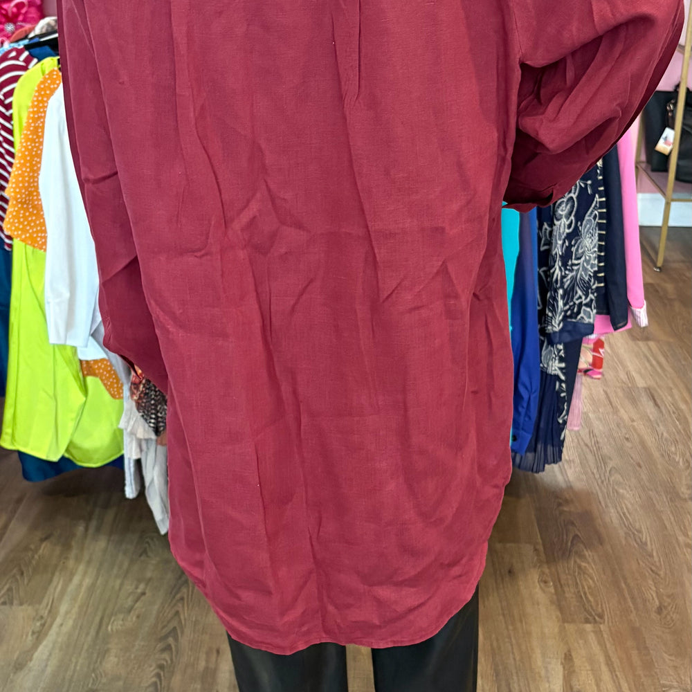 
                      
                        La. FIXSUN 100% Linen Maroon Button Up Top Size:XL
                      
                    