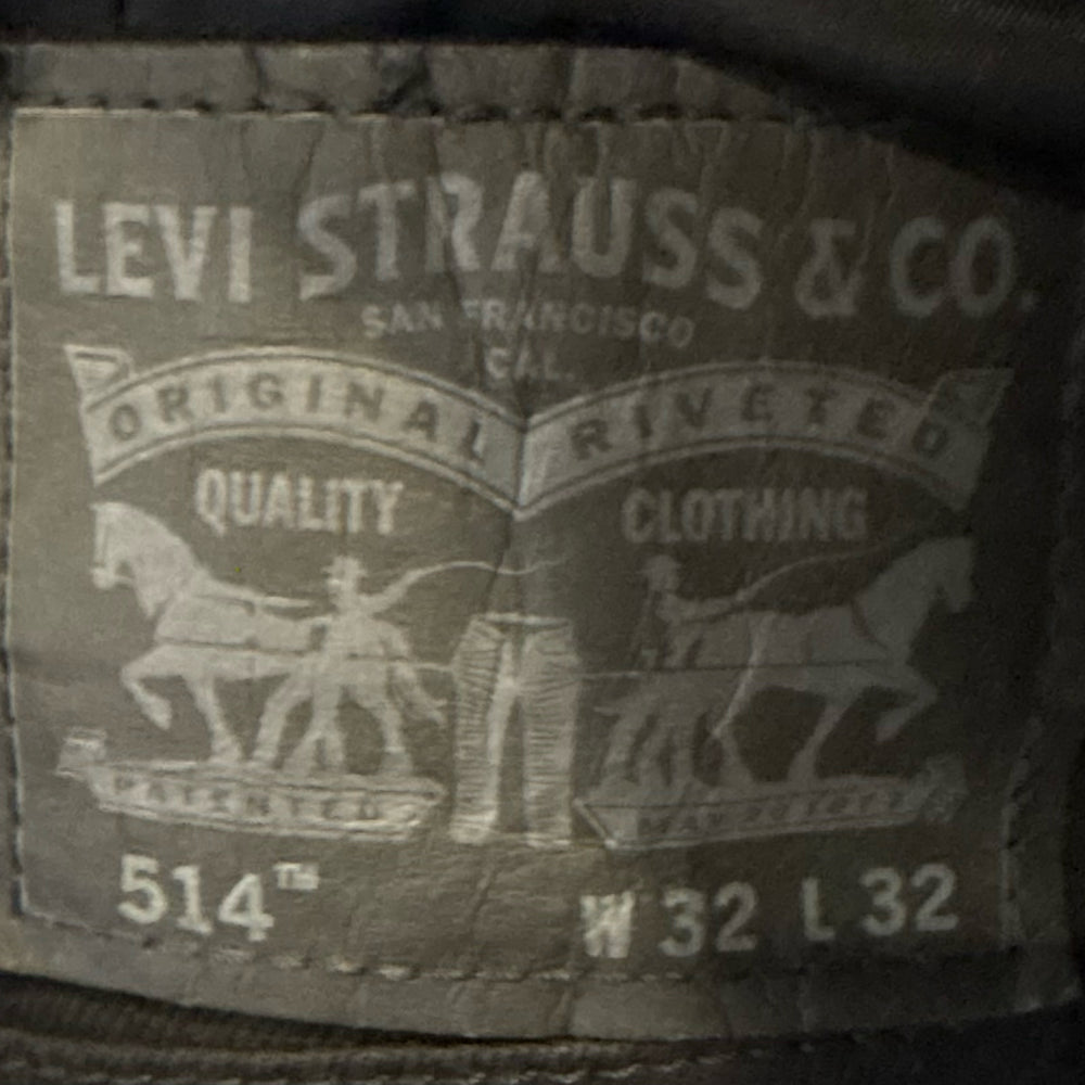 
                      
                        NWT Levi Strauss & Co. Men's 514 Straight Black Denim Jeans Size:32 x 32
                      
                    