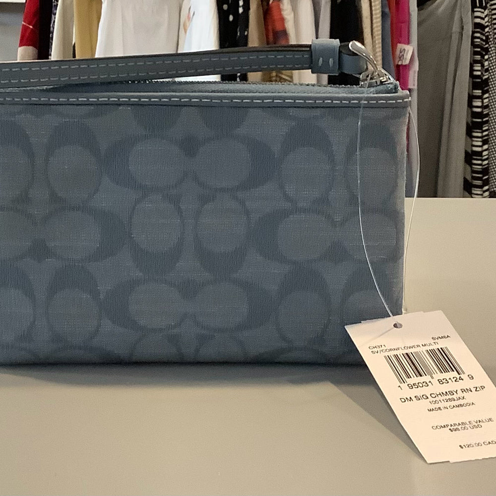 NWT Coach Corner Zip Wrislet Wallet in Cornflower Multi