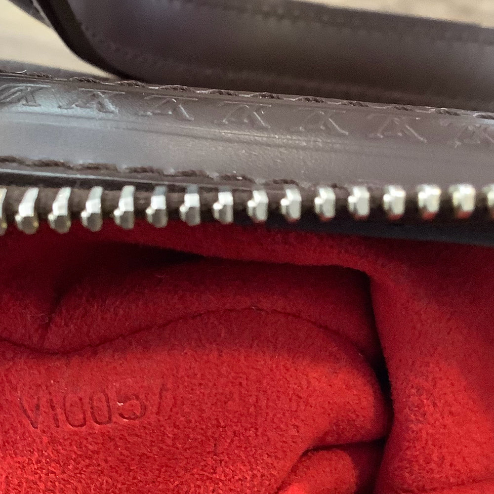 
                      
                        Louis Vuitton Knightbridge Damier Handbag
                      
                    