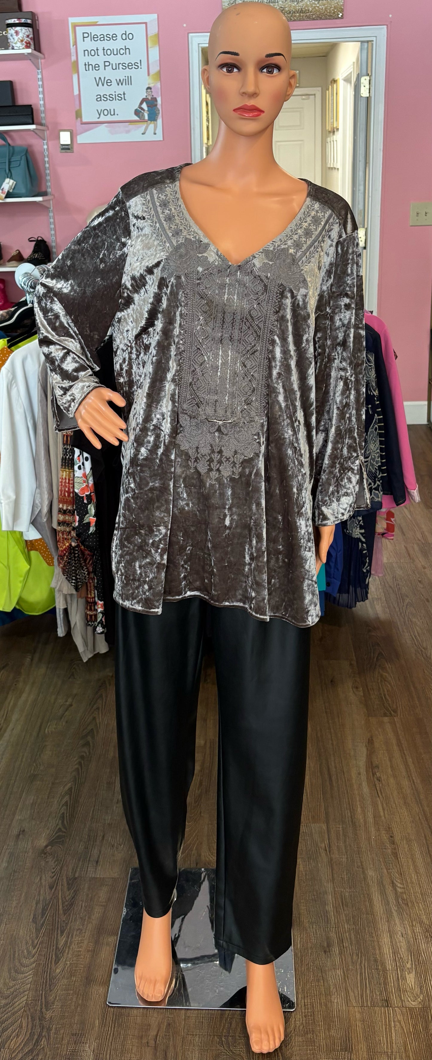 Andree By Unit Silver Metallic Velvet Embroidered Blouse Size:2X