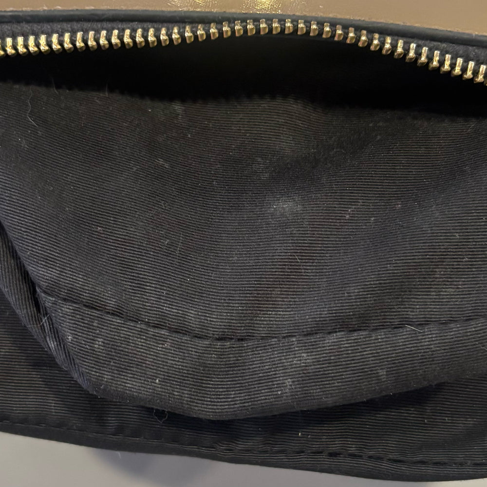 
                      
                        Marc JACOBS The Snapshot Bag in Camel Multicolor
                      
                    