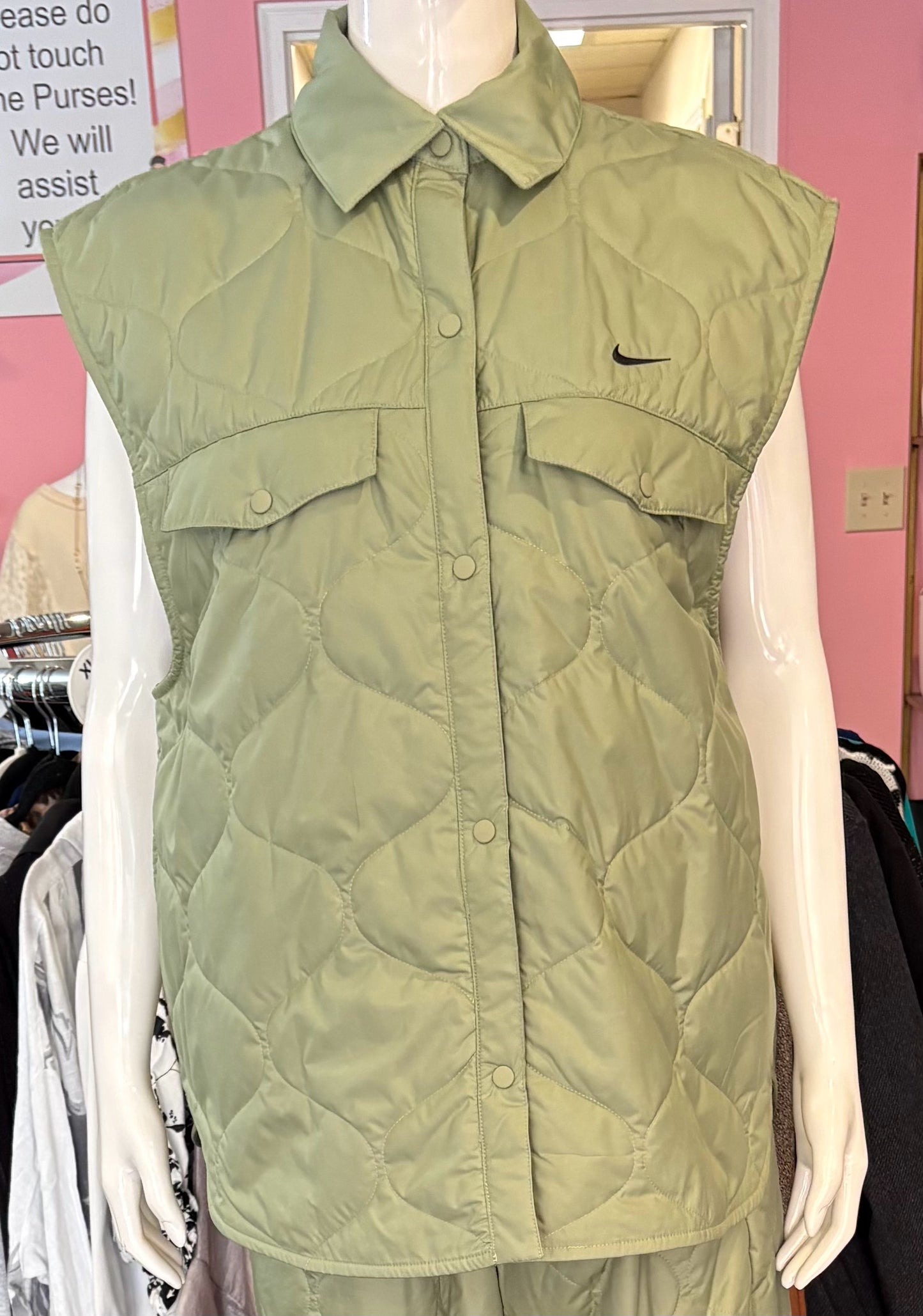 NWT Nike 2 Piece Oversized Fit Olive Green Puffer Set Size: M/L
