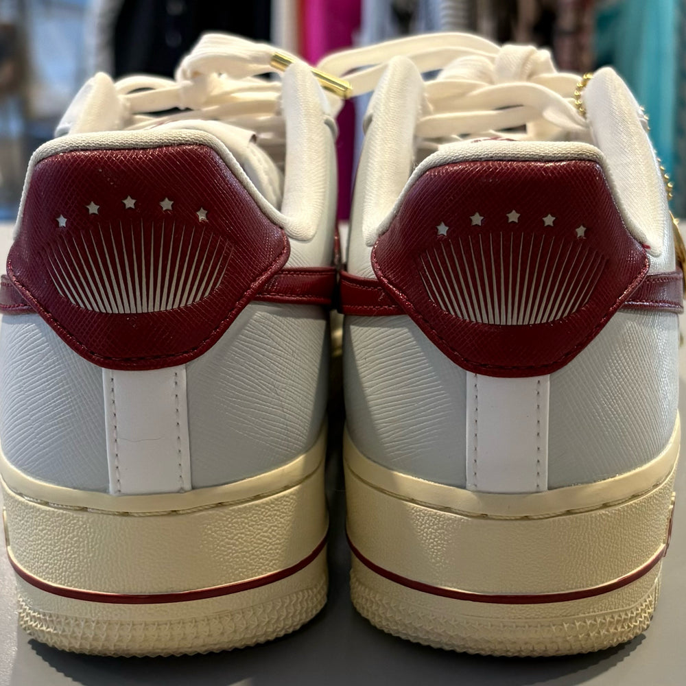 
                      
                        RARE Nike Women's Air Force 1 '07 SE 'Sisterhood - Team Red' Sneakers DV7584-001 Size:8
                      
                    