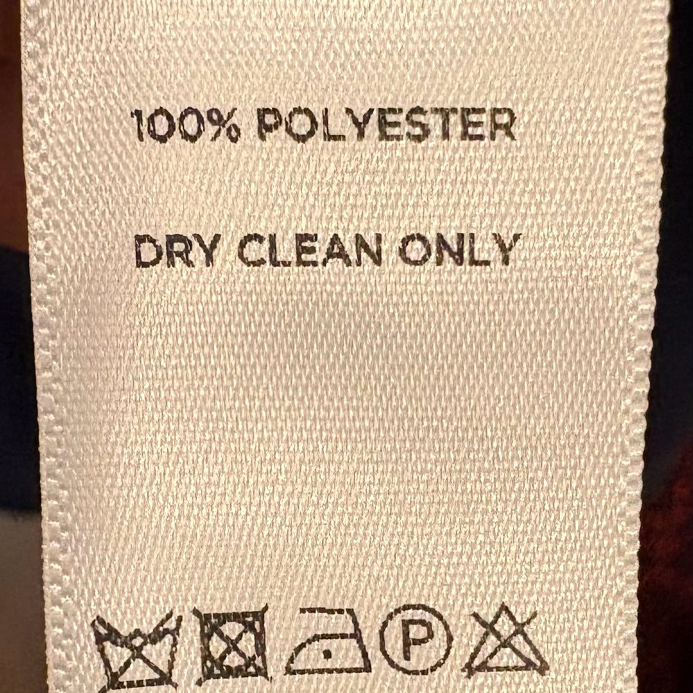 
                      
                        NWT Lilla | P Coral and Navy Geometric Design Dress Size: L
                      
                    