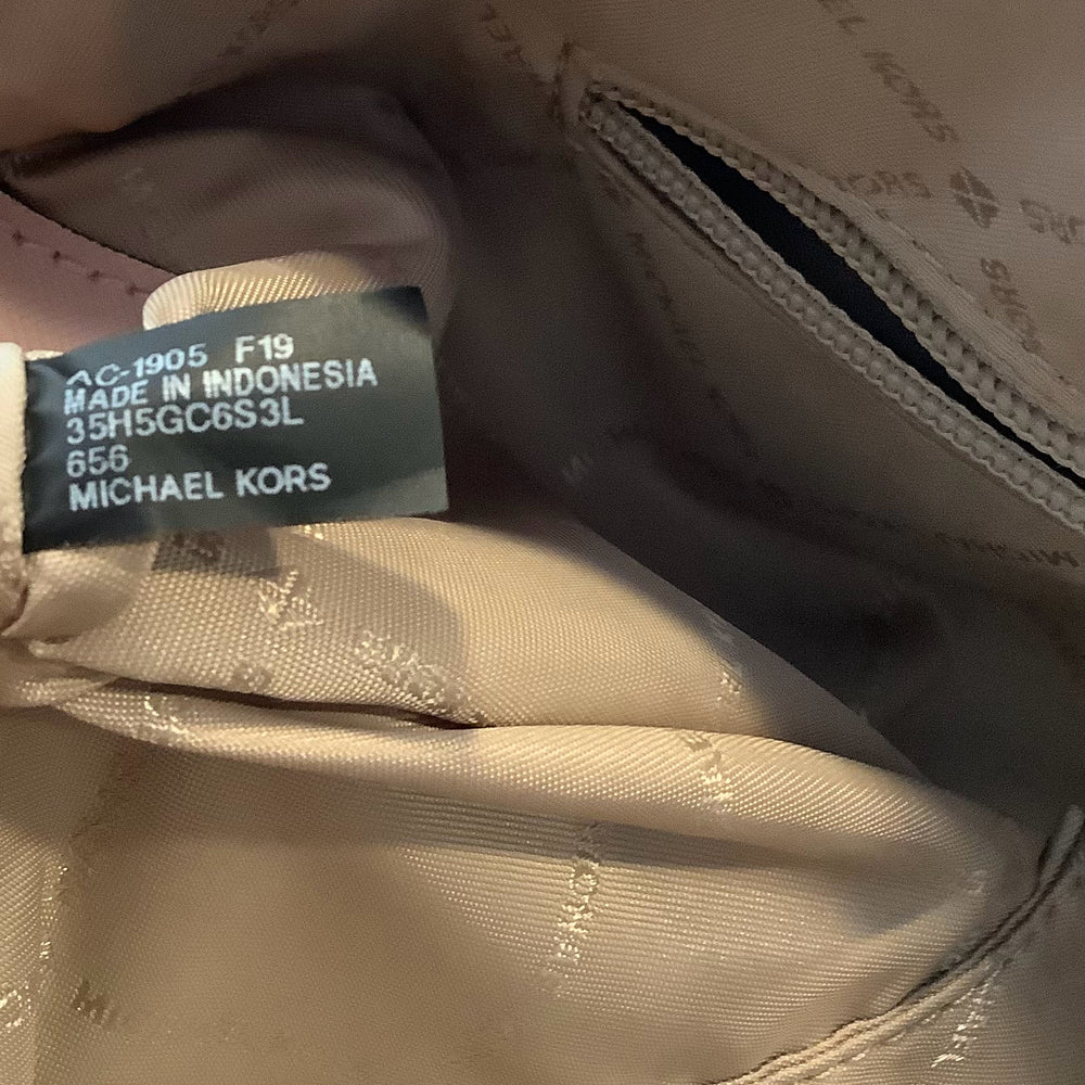 
                      
                        Michael Kors Ciara
                      
                    