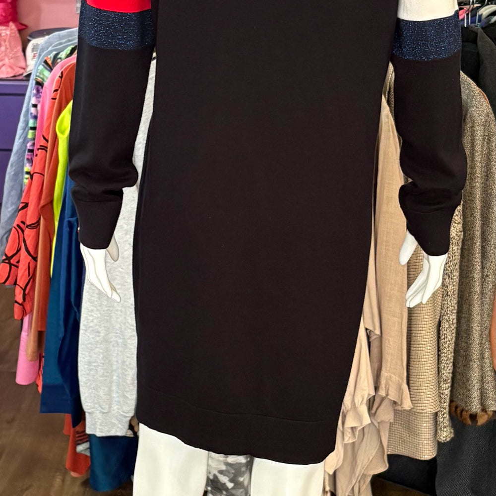 
                      
                        NWOT Tommy Hilfiger Red, White, & Blue Glitter Sweater Turtle Neck Dress Sz:M
                      
                    