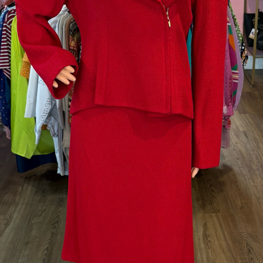 
                      
                        St. John Red 2 Piece Skirt Set Size:12/14
                      
                    