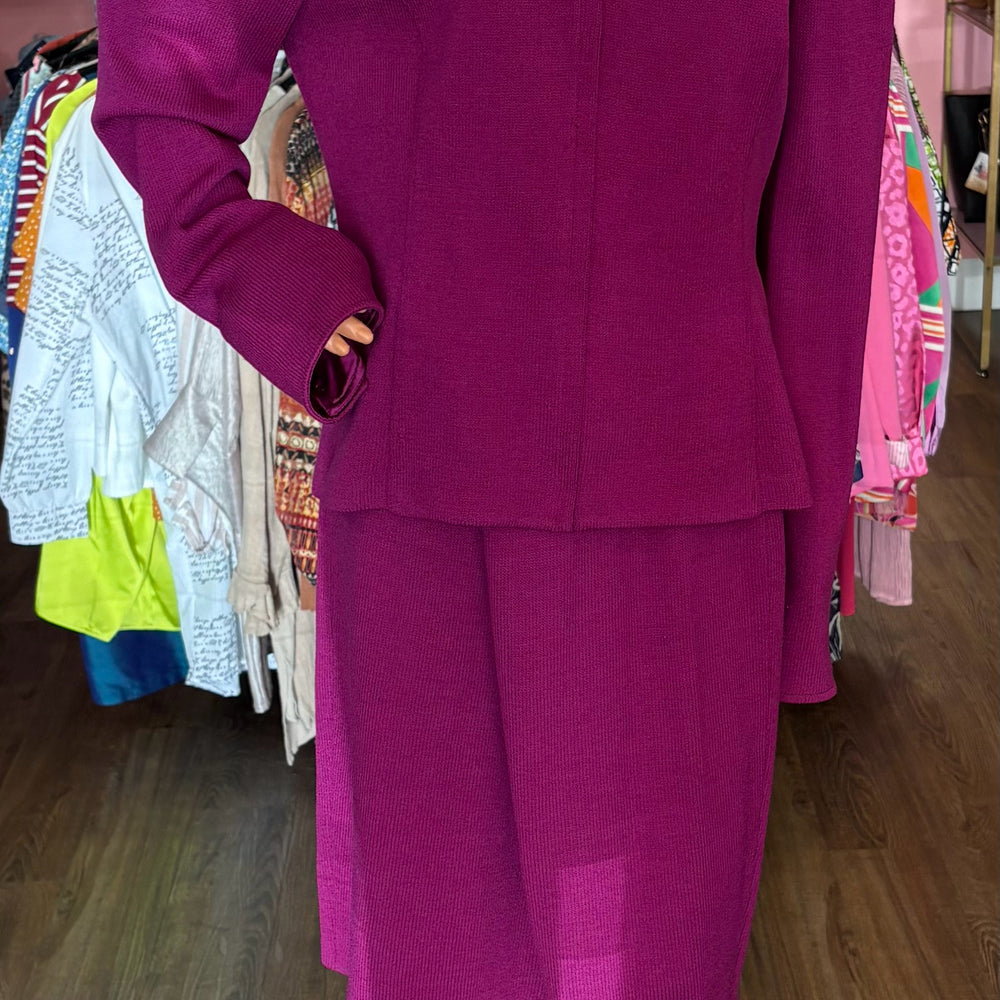 
                      
                        St. John Purple 2 Piece Skirt Set Size:12
                      
                    
