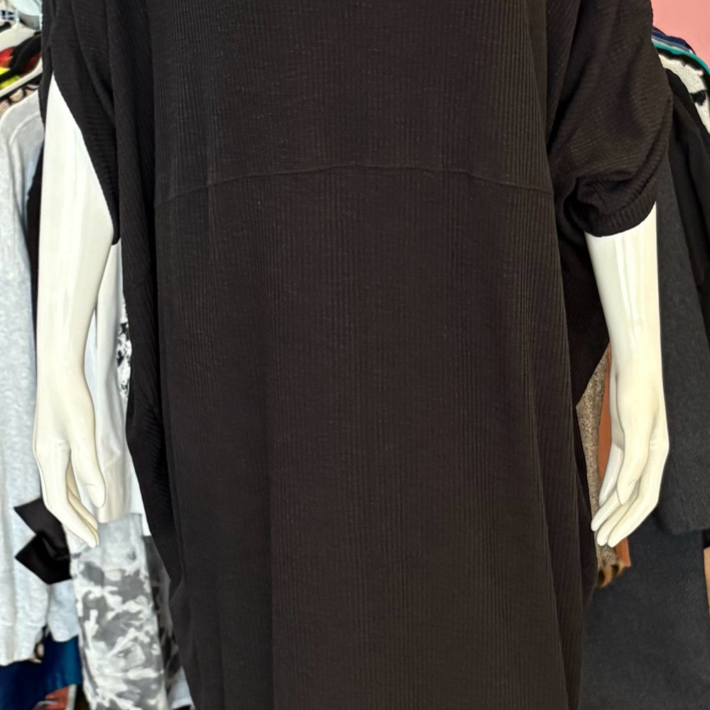 NWT Blu Ivy Black Sweater  Dress Size: S/M