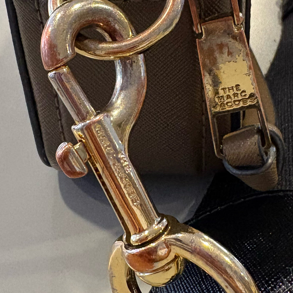 
                      
                        Marc JACOBS The Snapshot Bag in Camel Multicolor
                      
                    