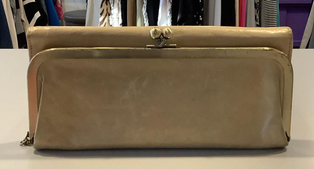 HOBO Lauren Tan Leather Clutch Wallet