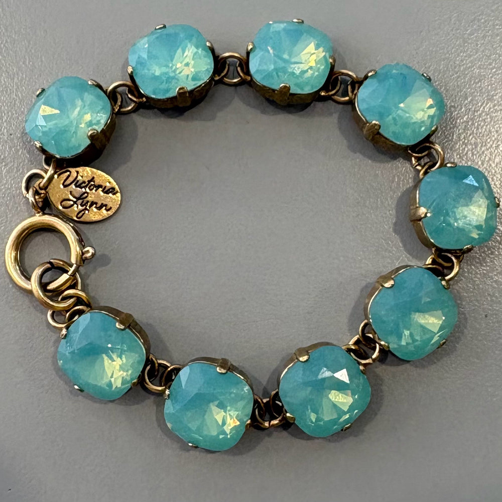 NWOT Victoria Lynn Pacific Opal Moonstone Bracelet