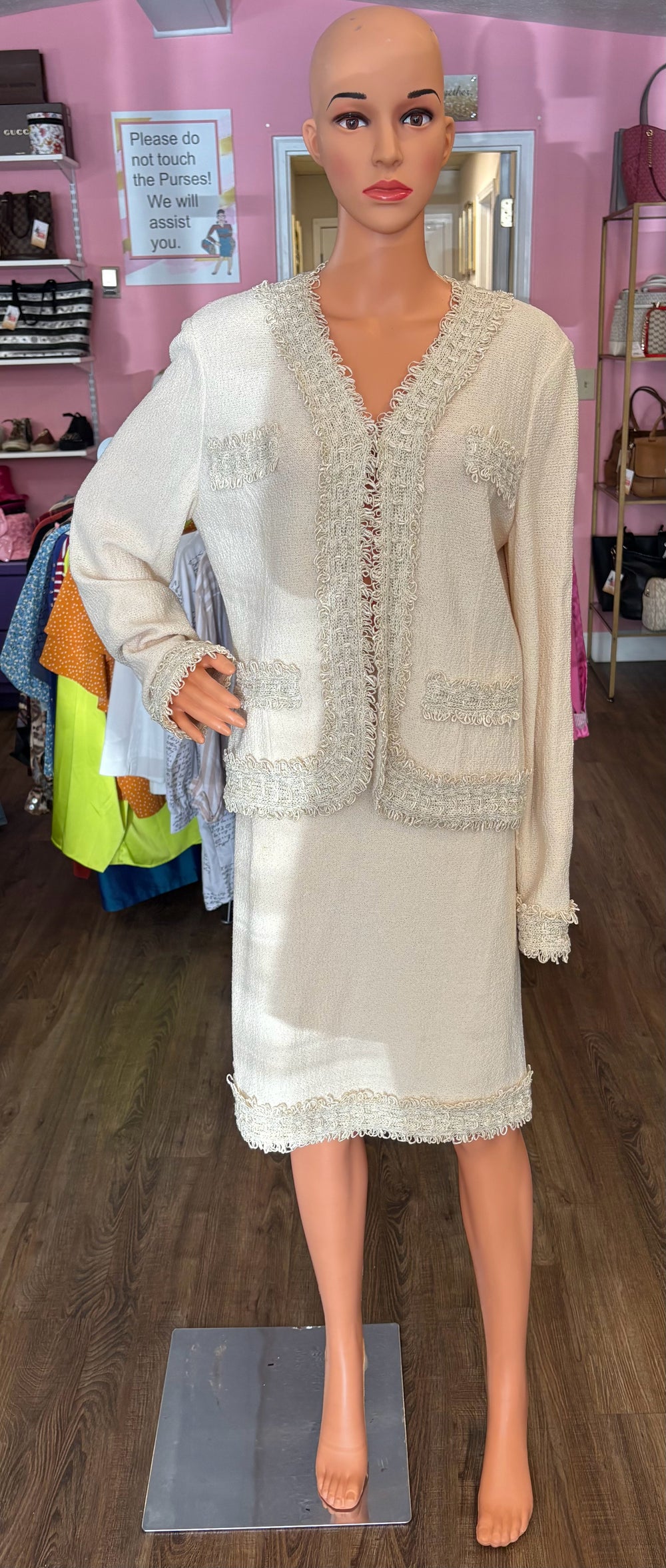 St. John Couture Cream 2 Piece Suit with Glitter Detailing Size:12/14