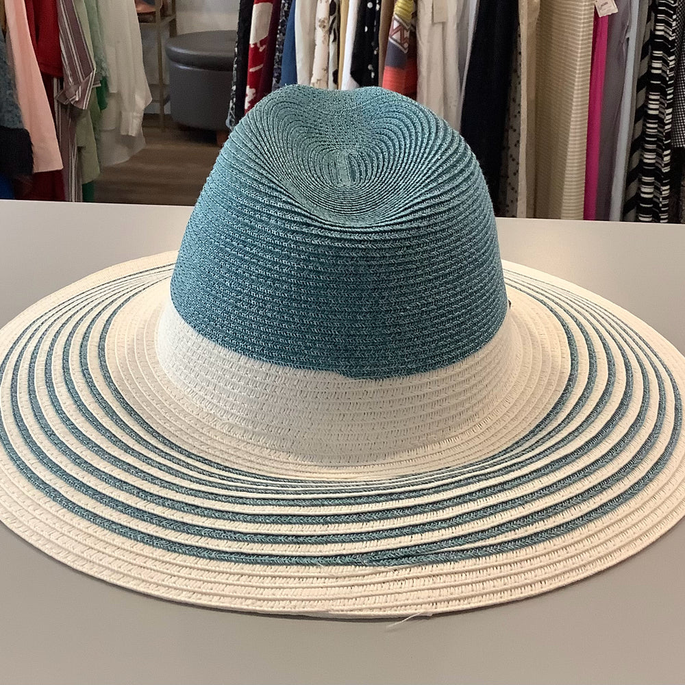
                      
                        Complit Dress Hat
                      
                    