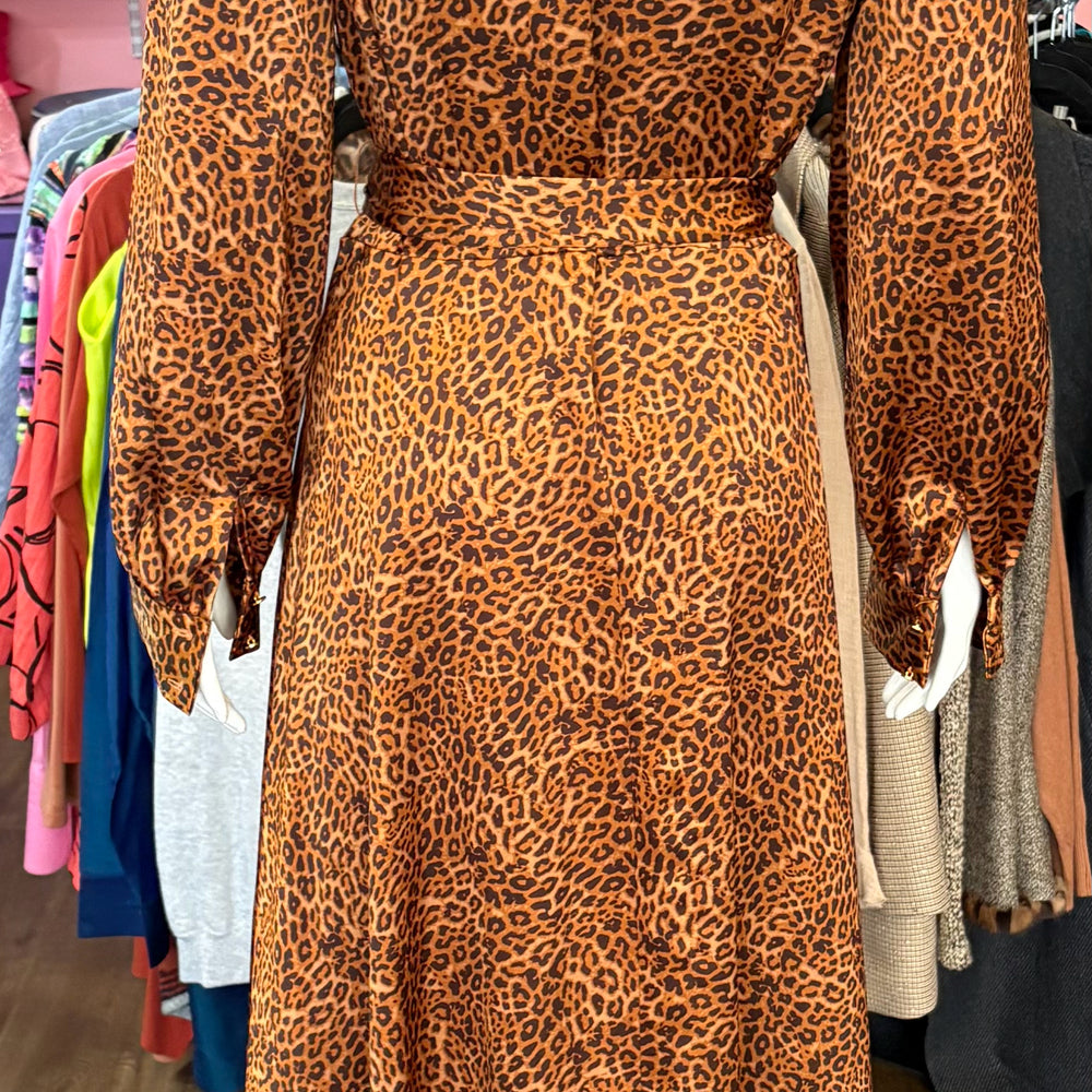 
                      
                        NWOT I.N.C International Concepts Satin Cheetah Print Dress Size: L
                      
                    