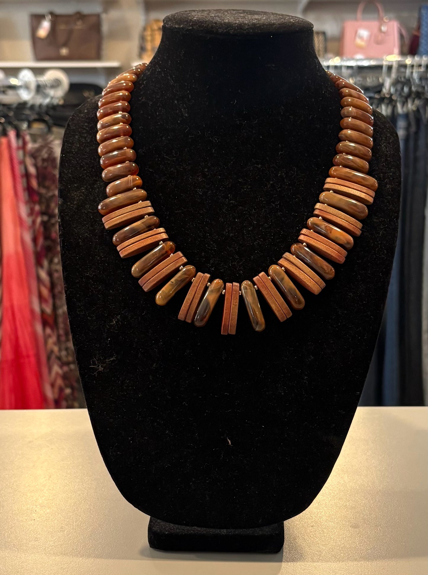 NWOT TALBOTS Brown Lucite Wood+ Beads Choker Necklace