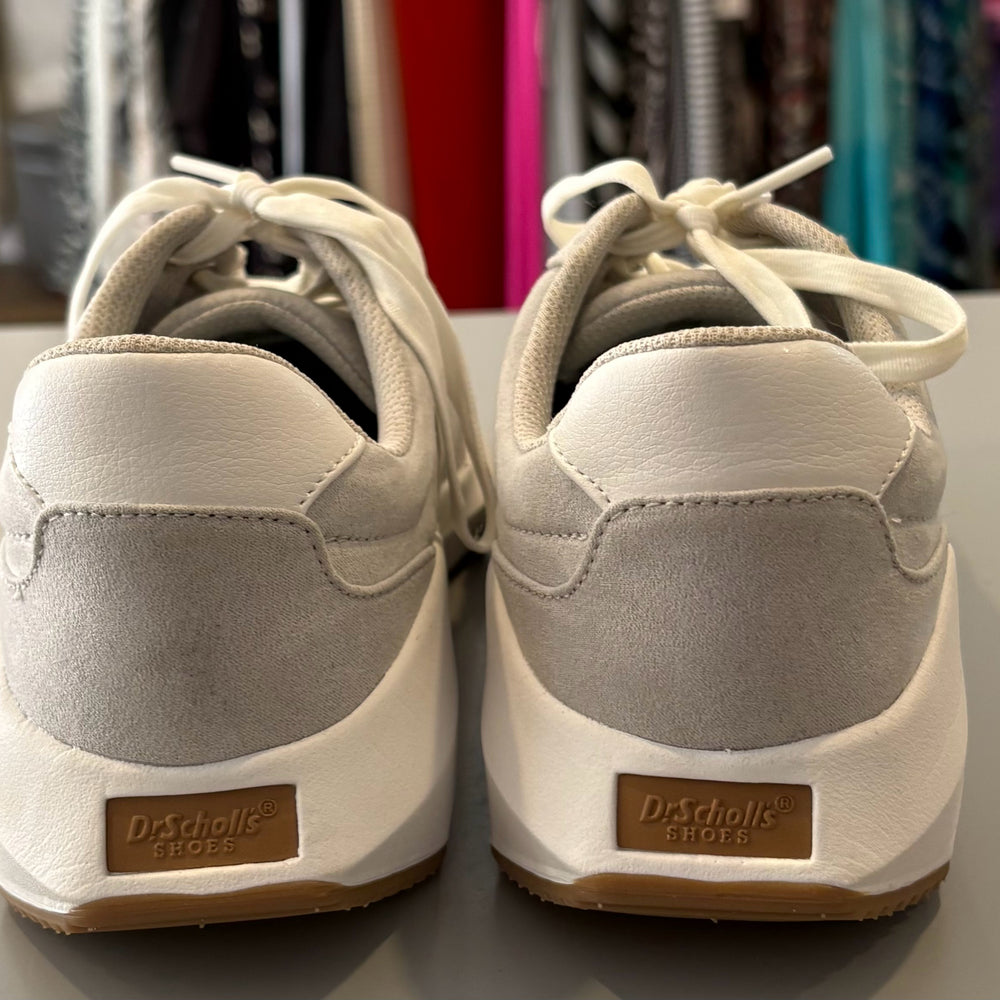 
                      
                        Dr. Scholl's Grey & White Sneakers Size: 9.5M
                      
                    