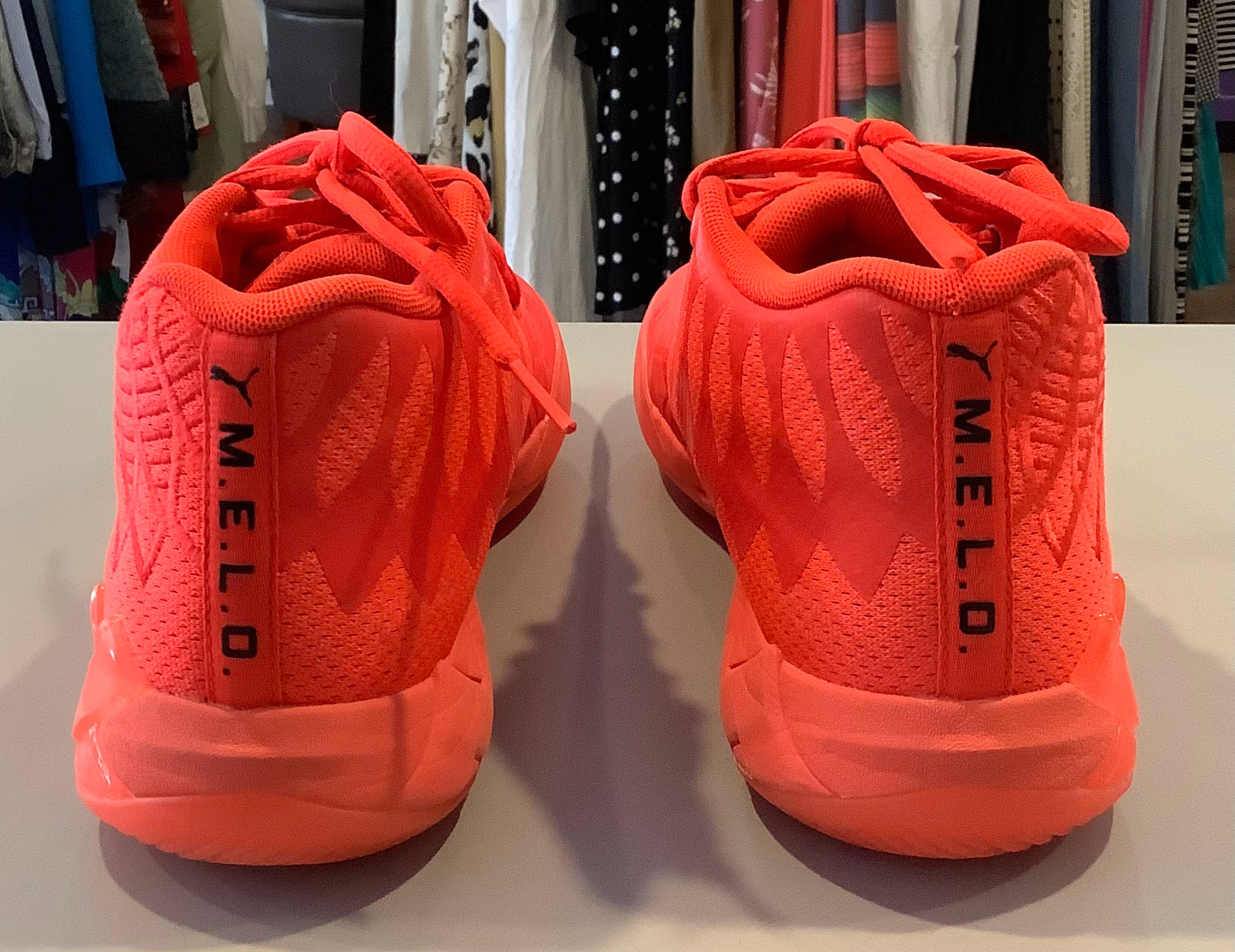8 Puma Sneakers