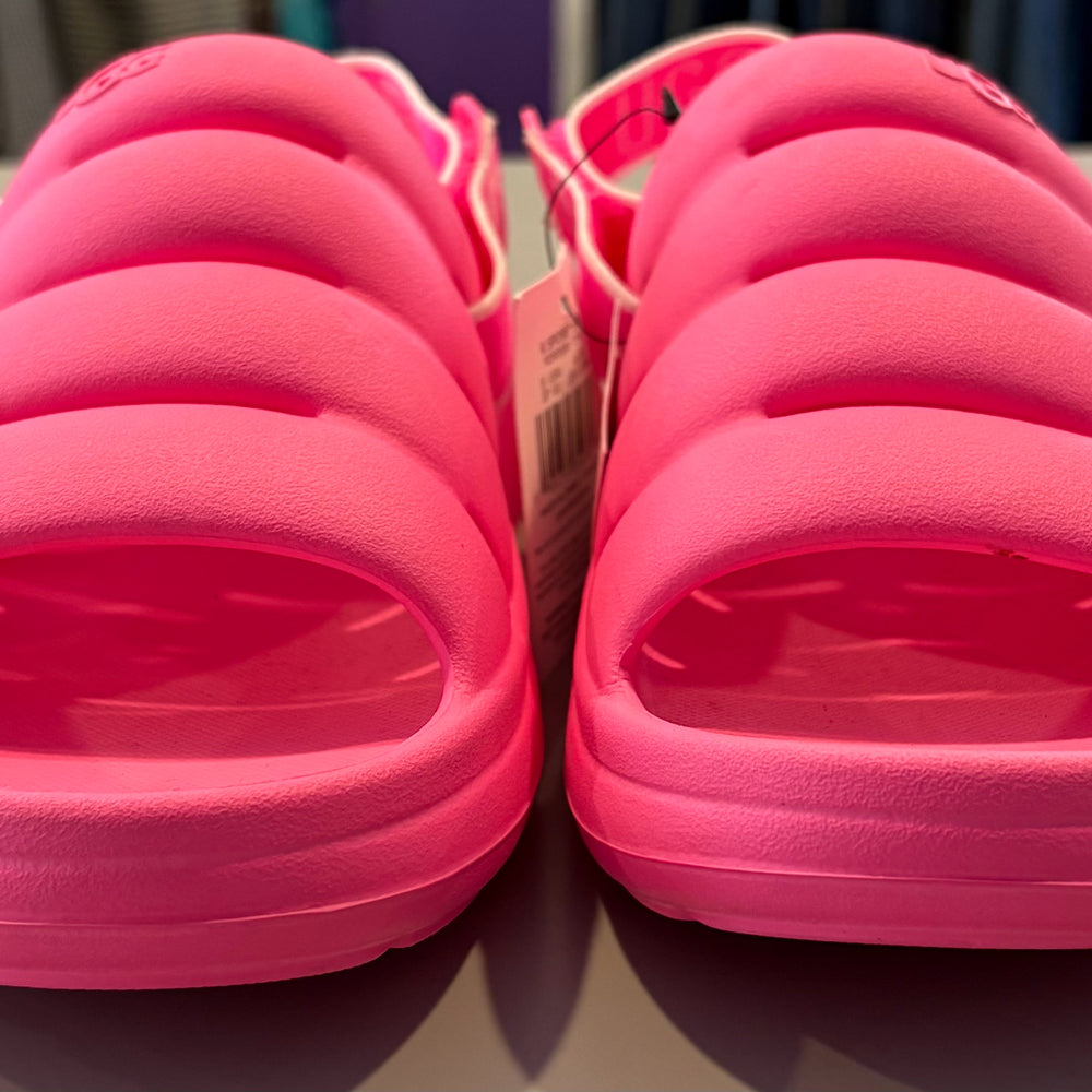
                      
                        NWT  UGG K Sport Yeah Slingback Sandals Sz: 5
                      
                    