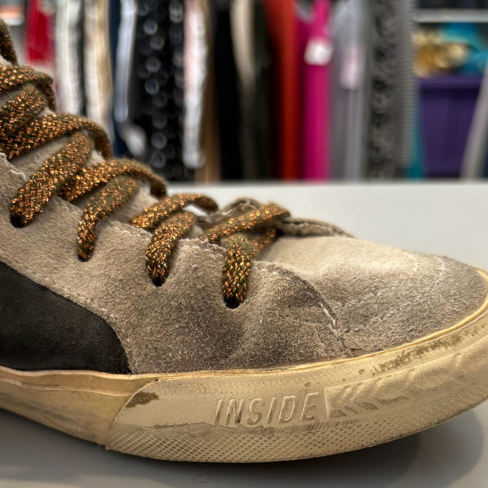 
                      
                        Golden Goose Slide High-Top with White Star Suede & Leather Sneakers Size:39
                      
                    