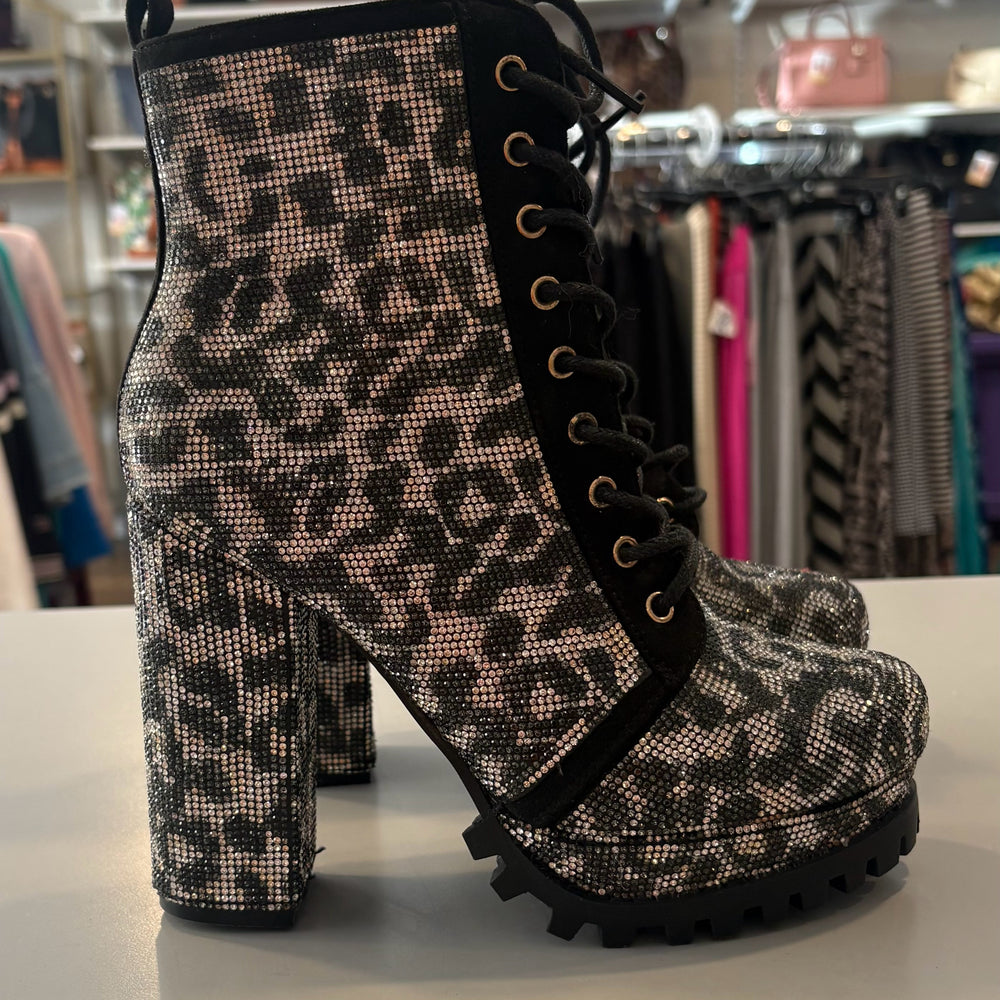 
                      
                        It's Fashion Cheetah Print Rhinestone Embellished Bootie Platform Heels Size:7M
                      
                    