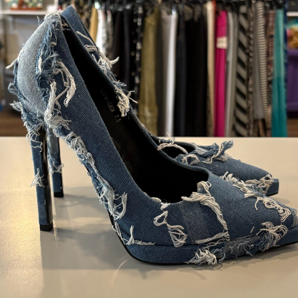 
                      
                        NWOB RARE Azalea Wang Giada Denim Pumps Size: 7.5
                      
                    